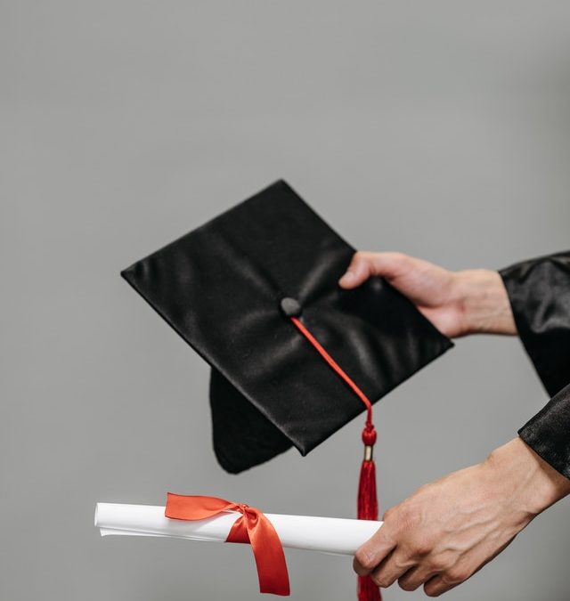 Gratificação por titulação não é paga pelo Decreto 37167/2021?